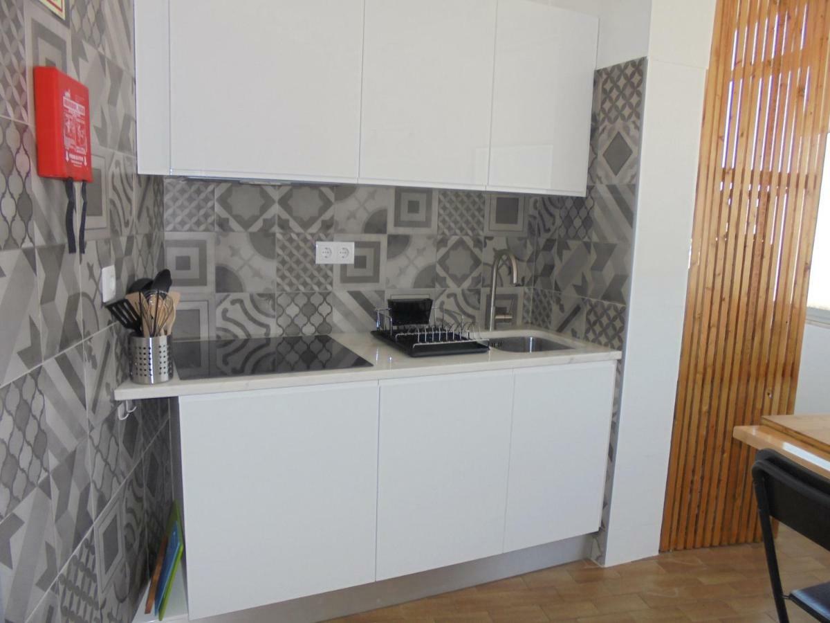 Beachcity Guesthouse Lagos Exterior photo